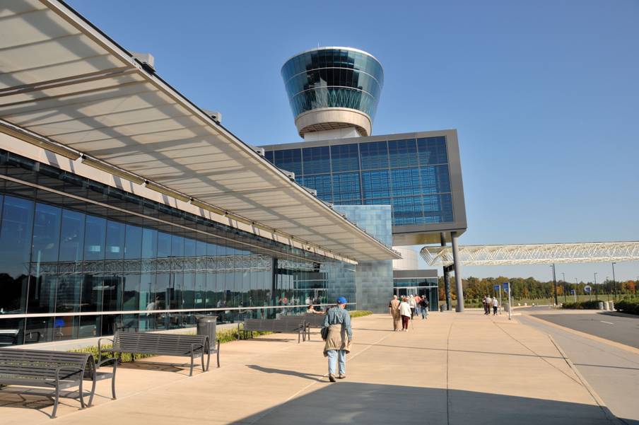 D2X_4347 10-3-09  Udvar-Hazy Acft Museum.jpg